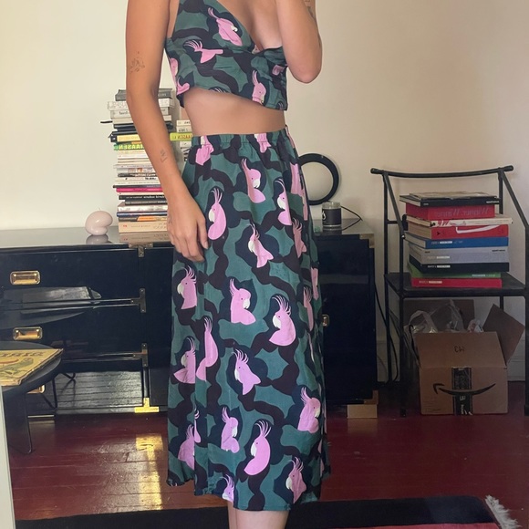 Custom tailored Samuji Silk Parrot Dress - Picture 2 of 2